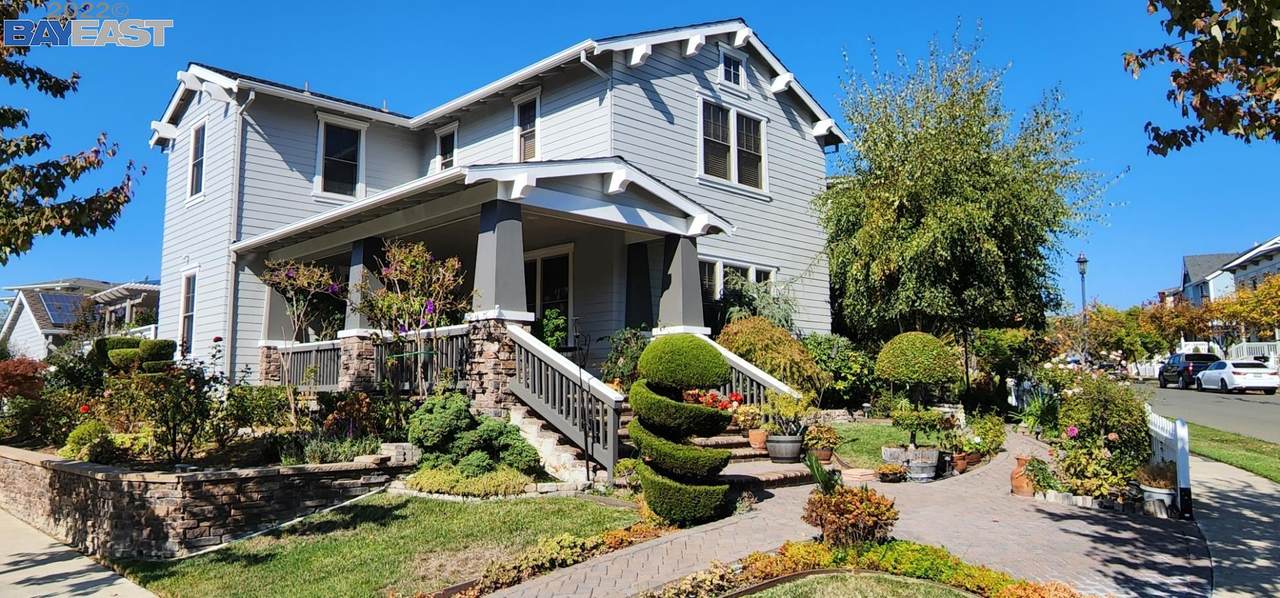 1045 Park St - Photo 1