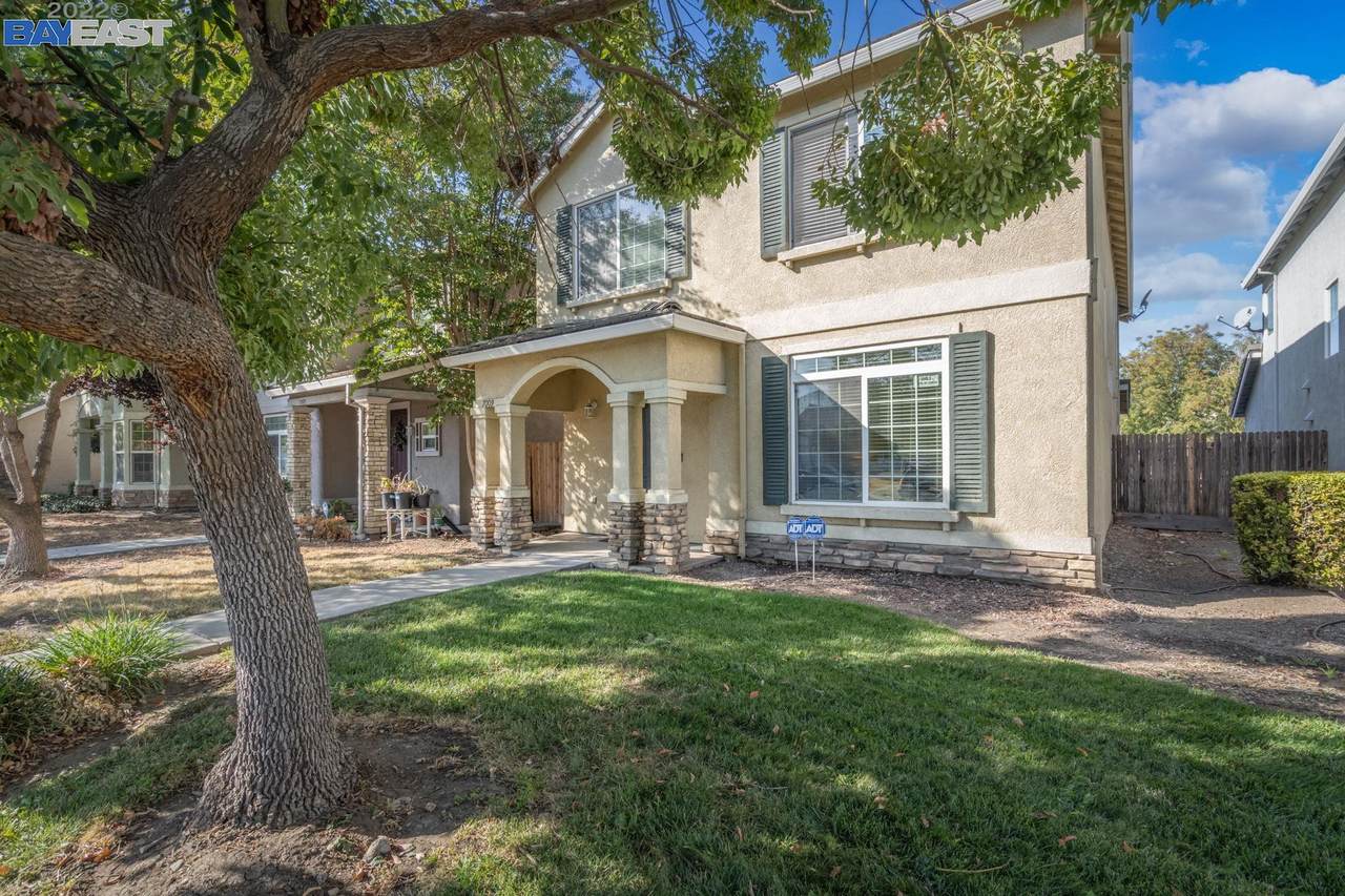 7009 Montauban Ave - Photo 1