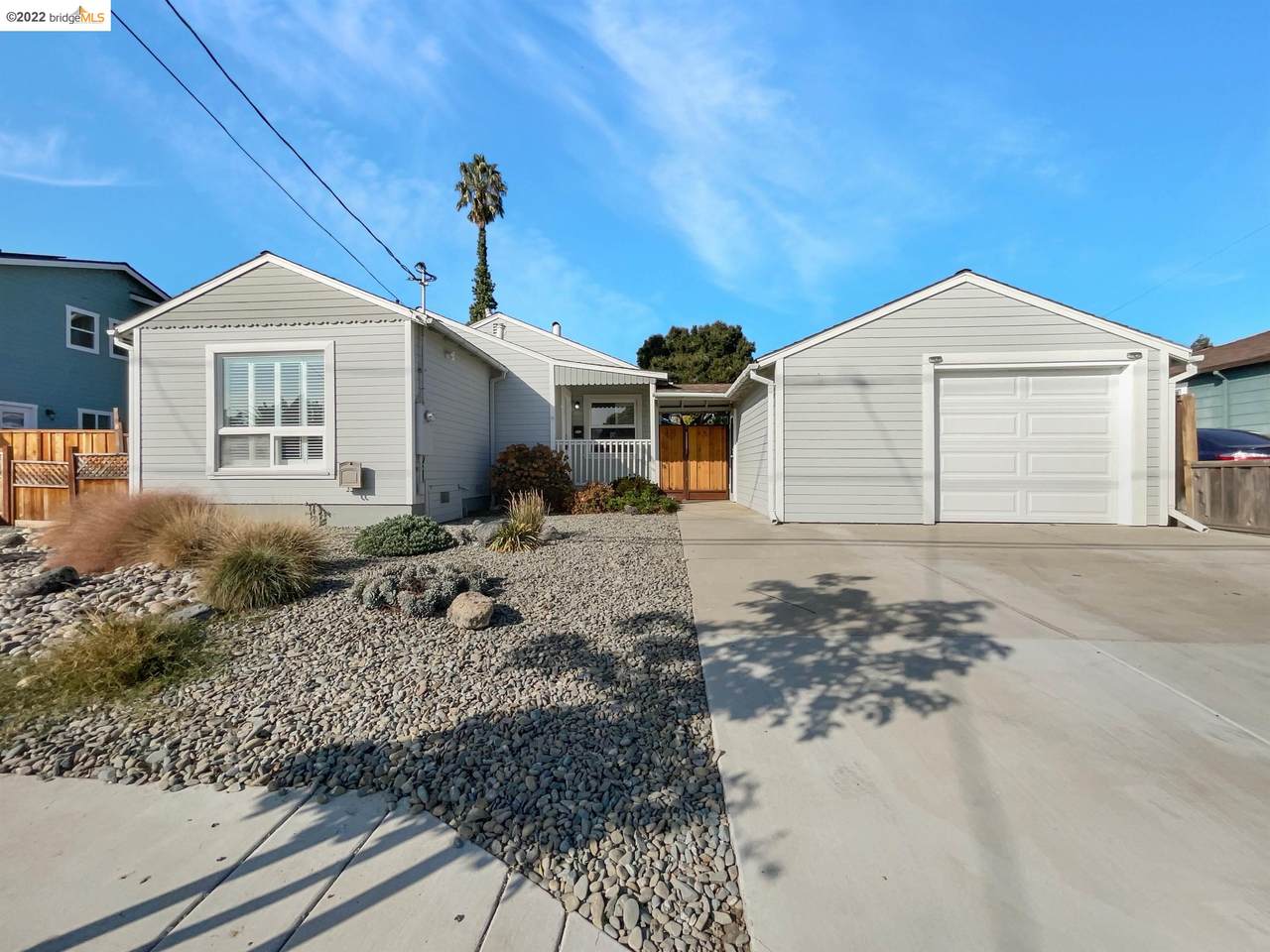 21463 Orange Ave - Photo 1