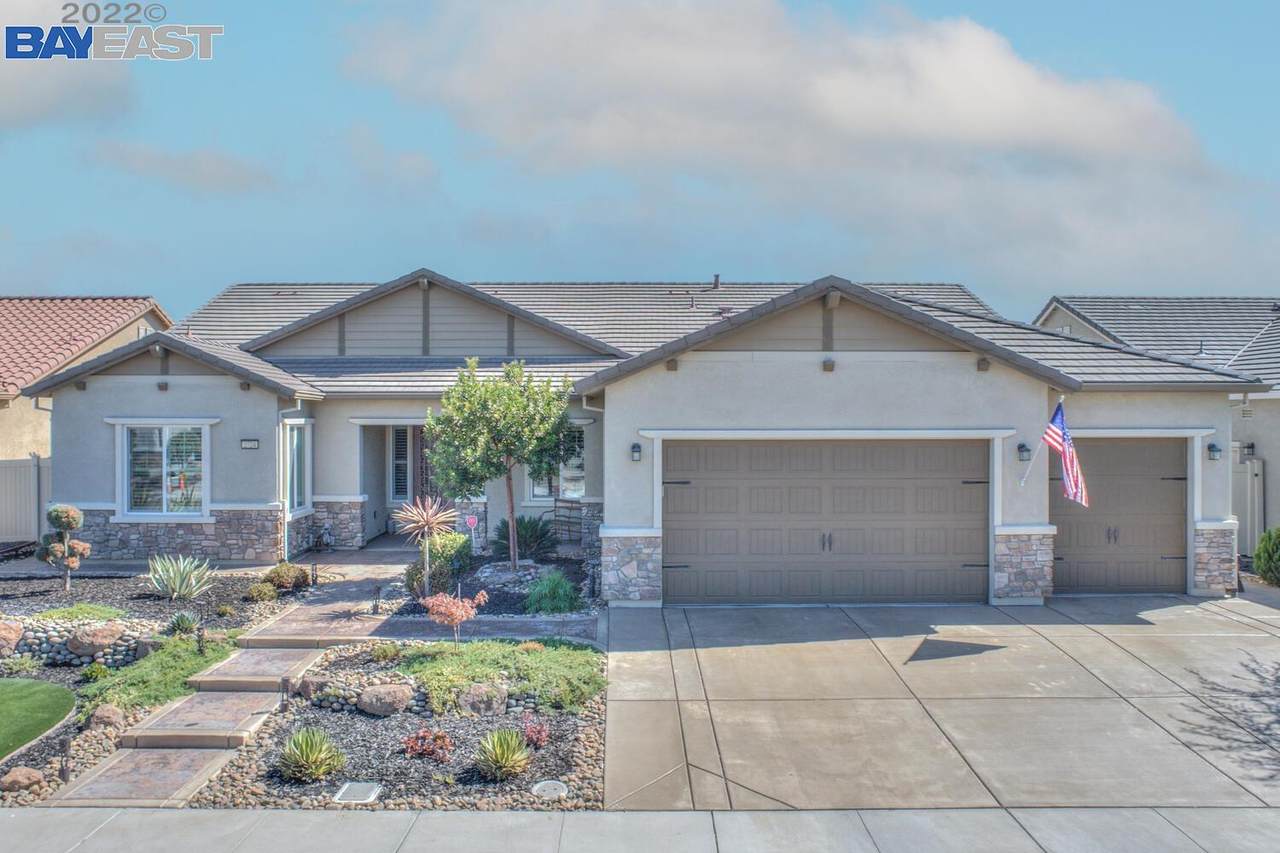 2724 Primrose Point Ave - Photo 1