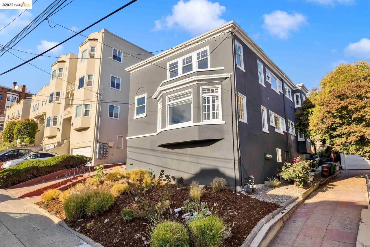 546 Glen View Ave - Photo 1