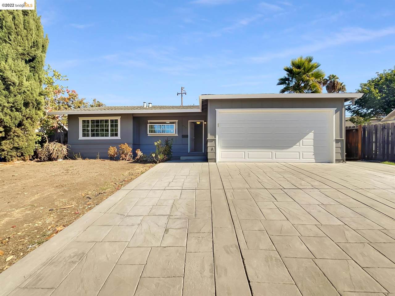 472 Coelho Ct - Photo 1