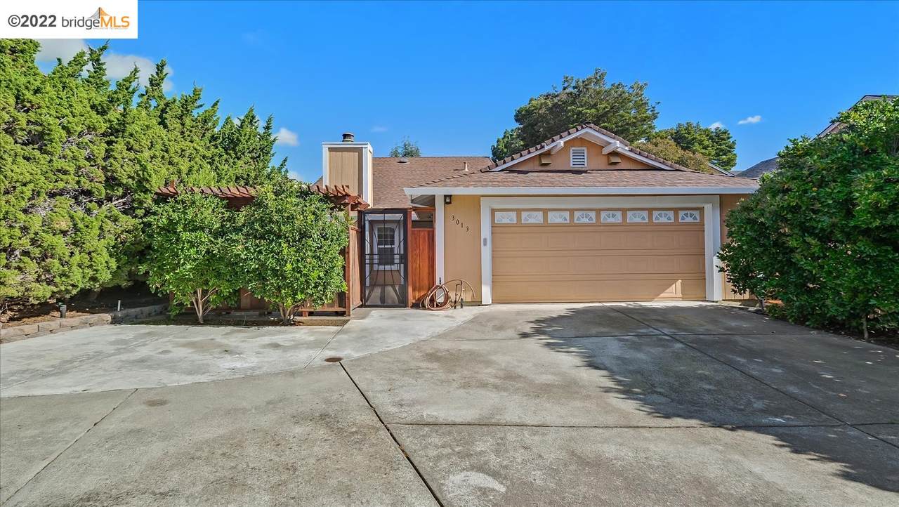 3013 Woodroe Ct - Photo 1