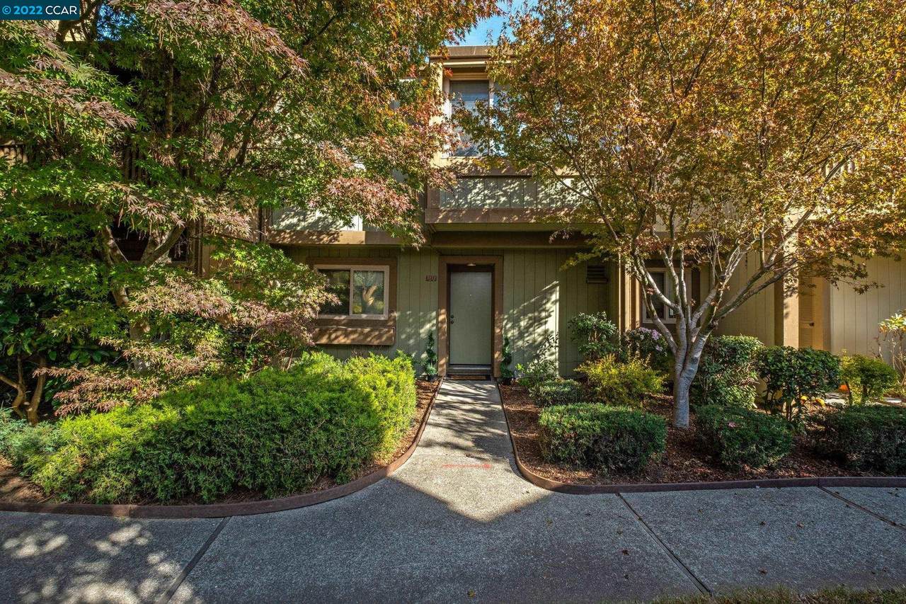 3222 Phoenix Ln - Photo 1
