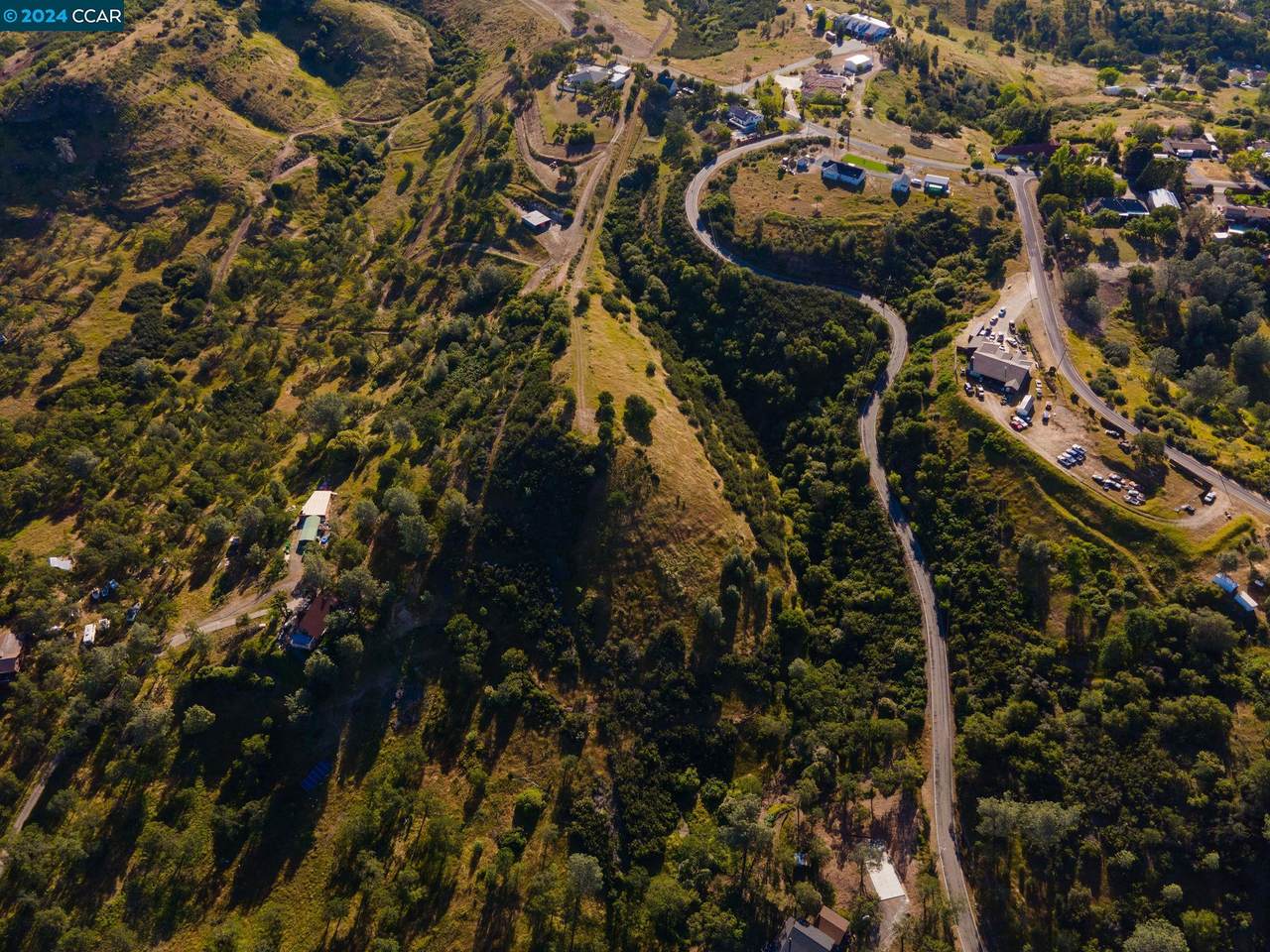 3290 Leckie Rd - Photo 1