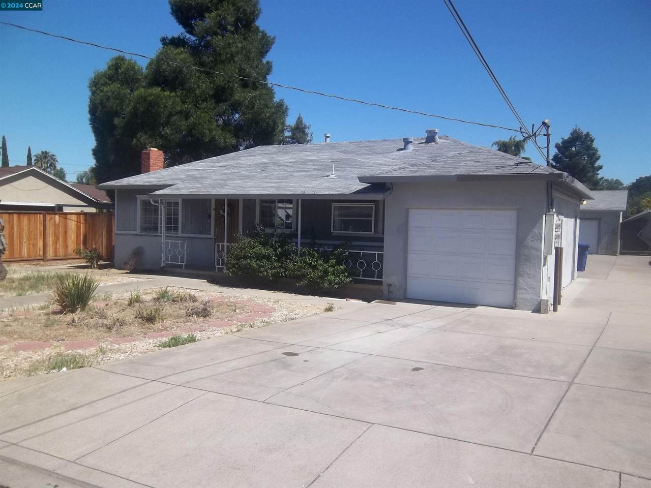 4023 Golden Ave. - Photo 1