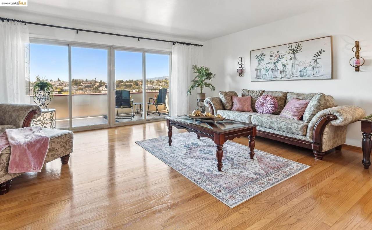 507 Merritt Ave - Photo 1