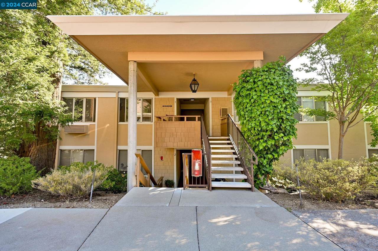 1333 Ptarmigan Dr - Photo 1