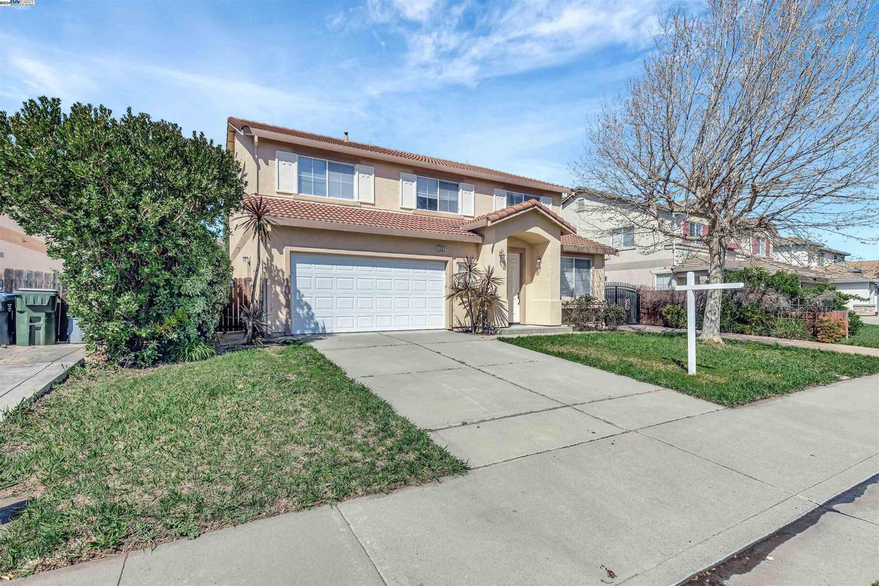 1257 Potrero Cir - Photo 1