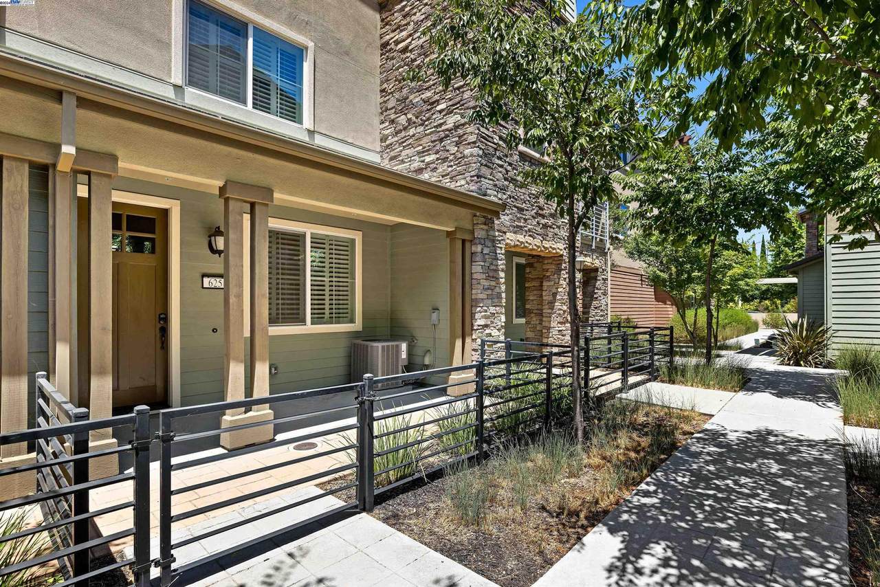 625 Zandrite Ct - Photo 1