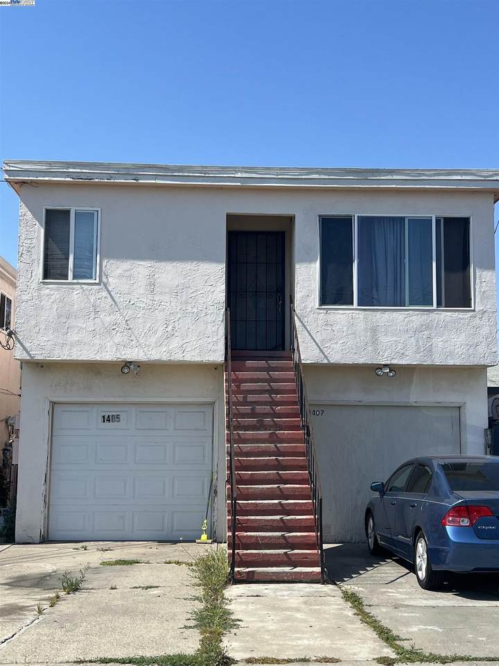 1405 Pine Ave - Photo 1