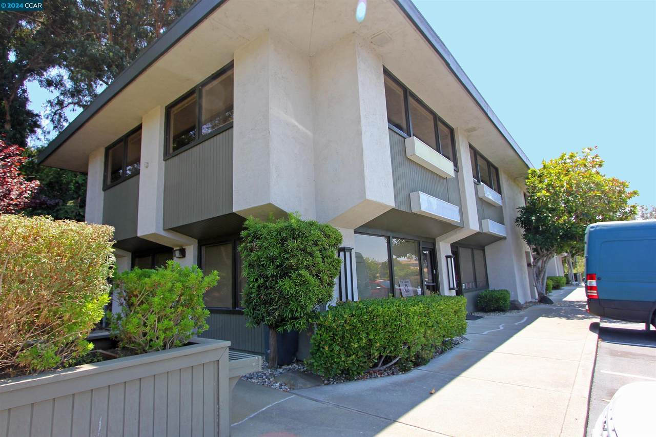 701 Southampton Rd - Photo 1