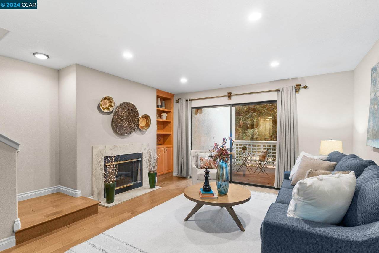 2586 Oak Rd - Photo 1