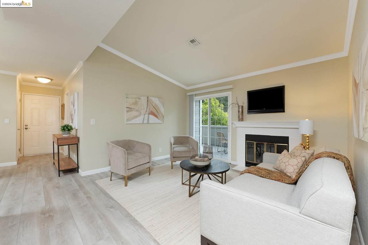 615 Canyon Oaks Dr - Photo 1