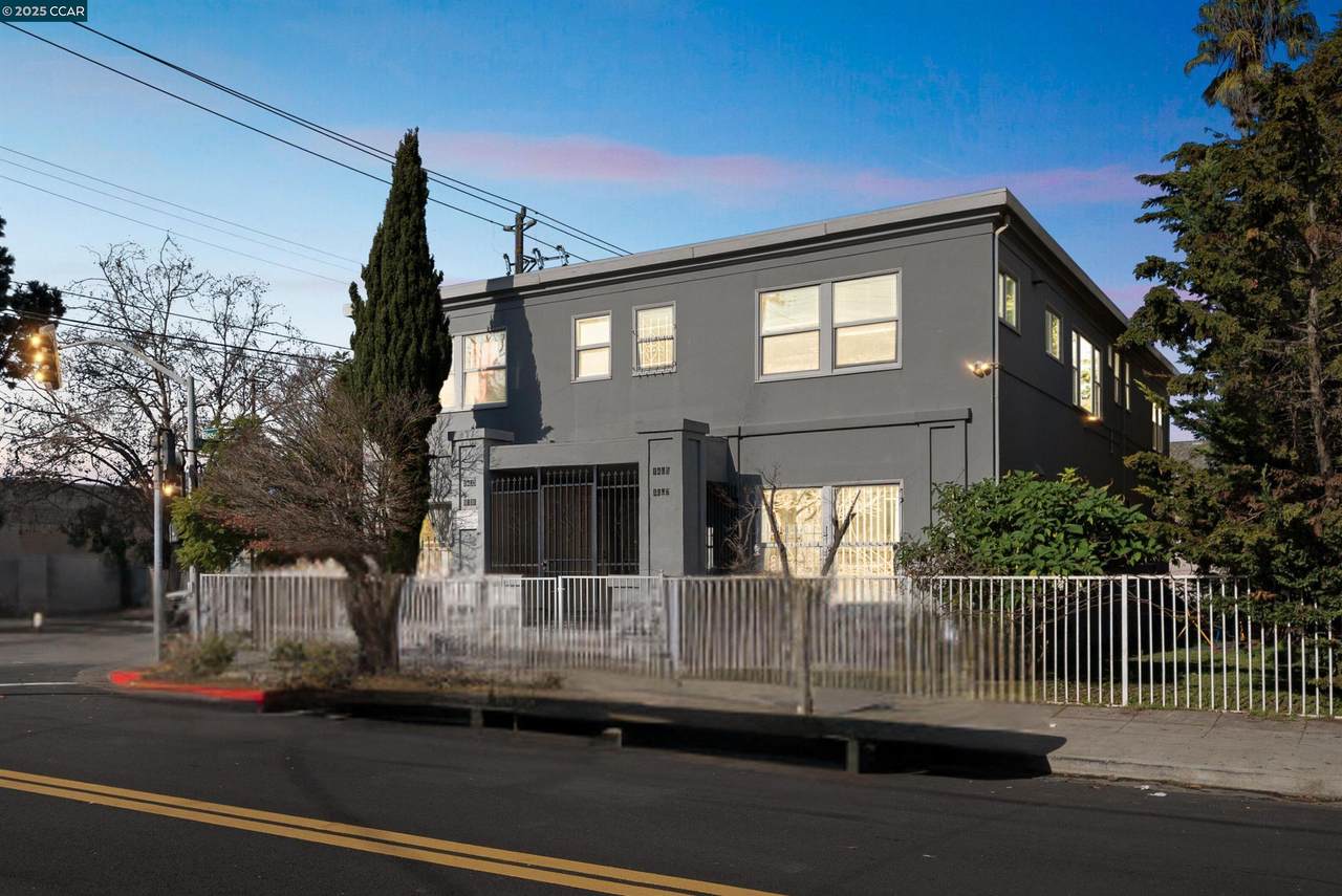 1401 Bissell Ave - Photo 1