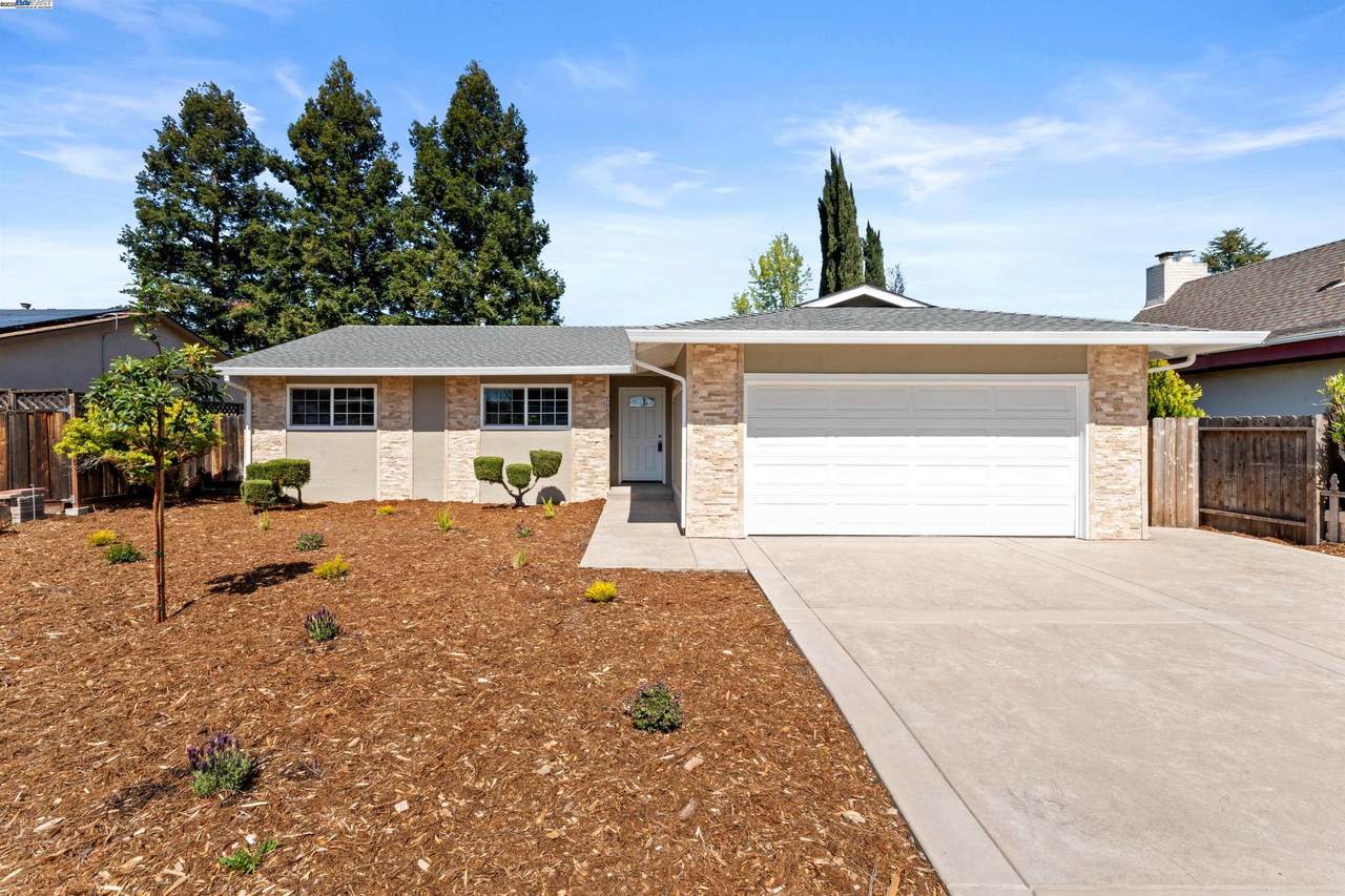 4754 Zinnia Ct. - Photo 1