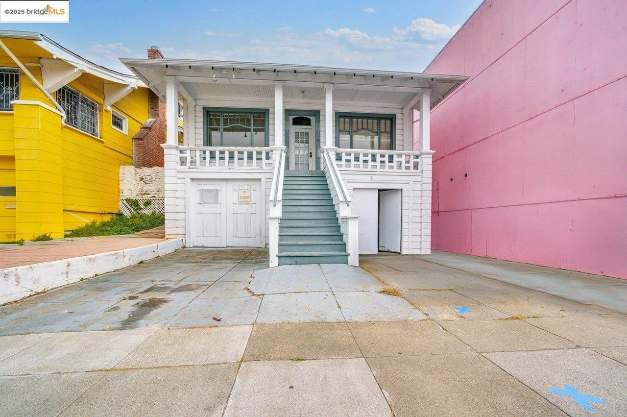 106 Broad - Photo 1