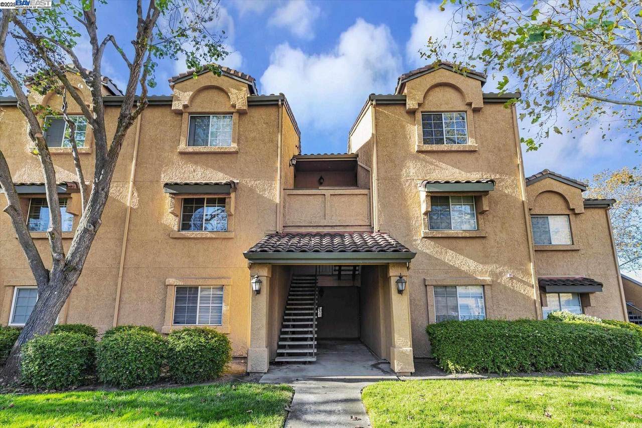 805 Watson Canyon Court - Photo 1