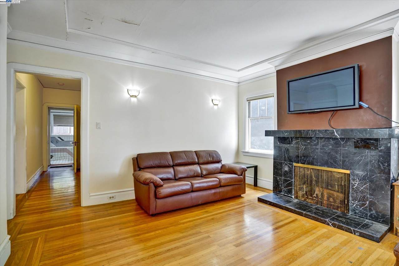 5378 Broadway - Photo 1