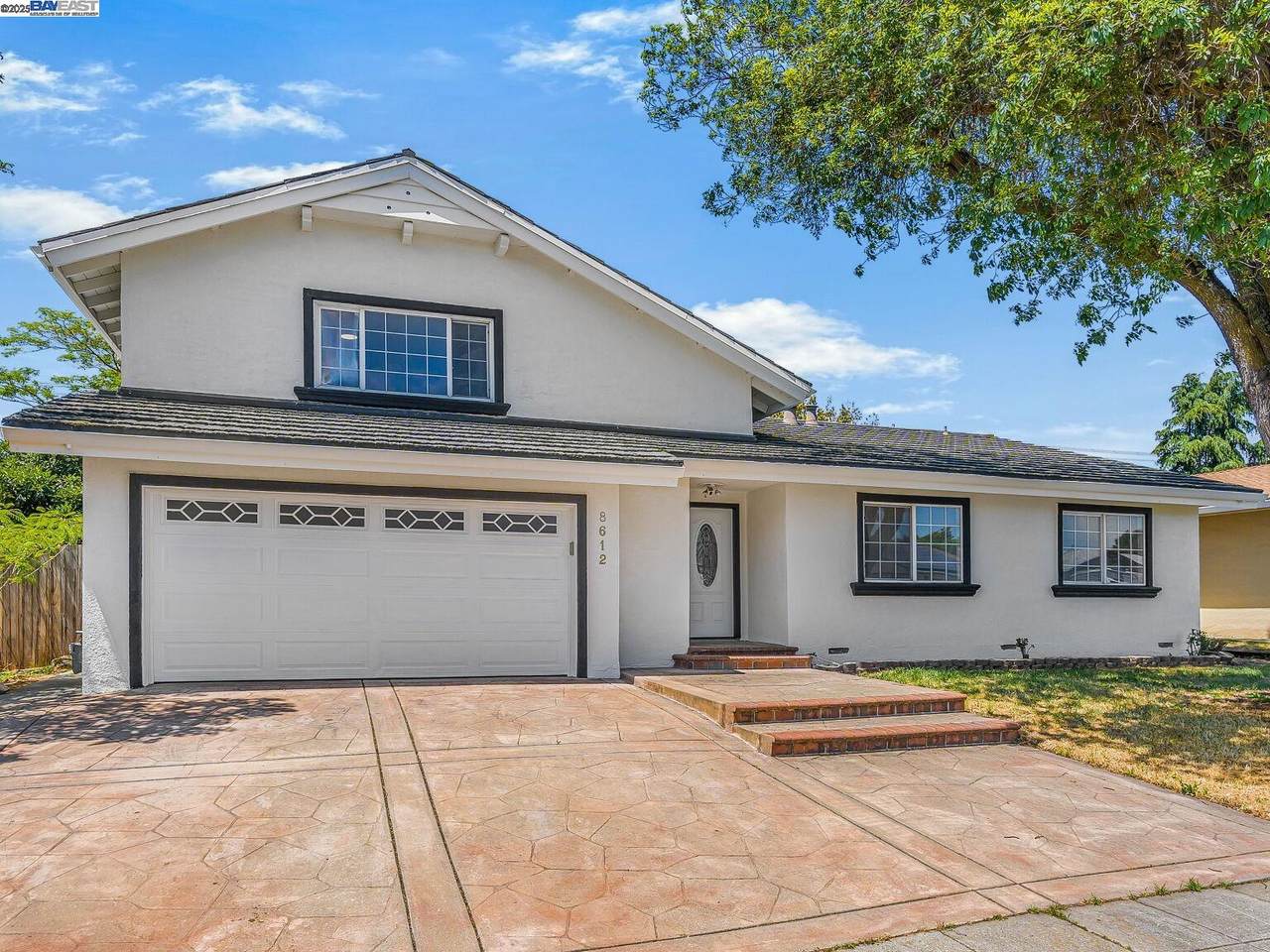 8612 Wicklow Ln - Photo 1
