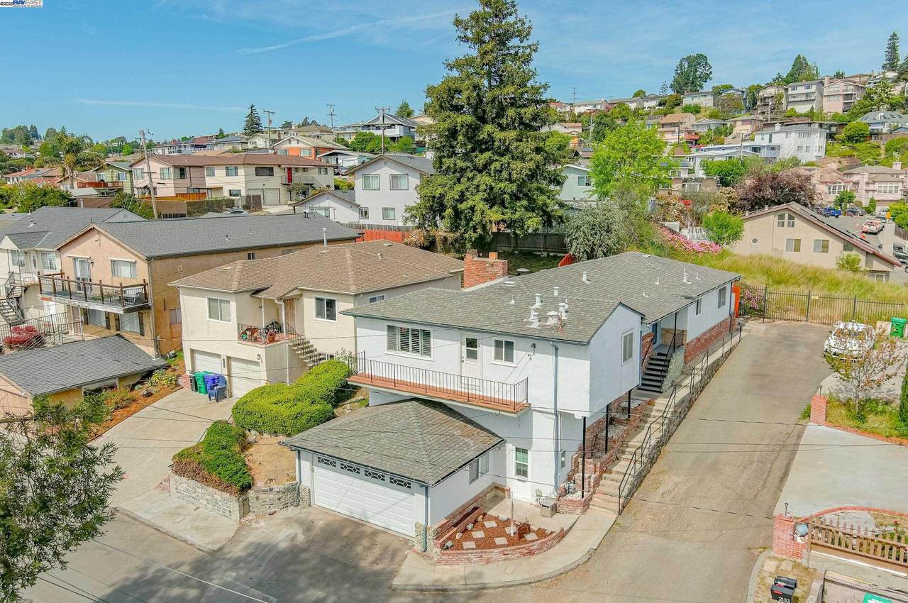 16560 Russell Ct - Photo 1