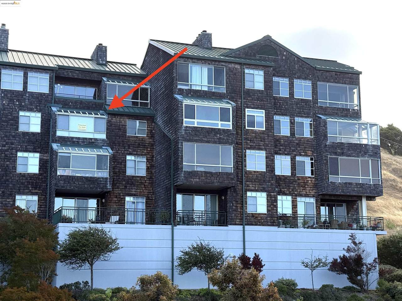 1400 Pinnacle Ct - Photo 1