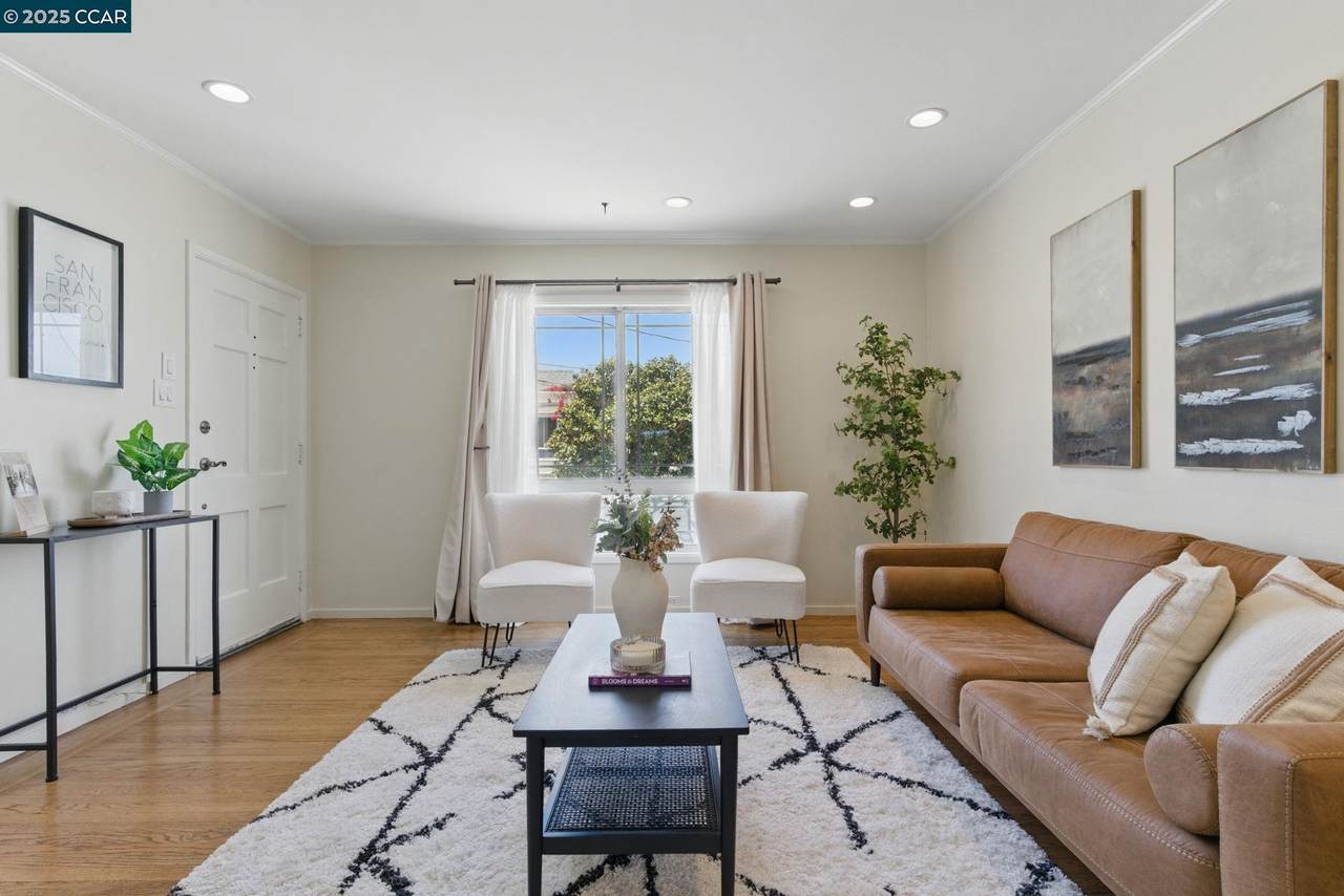 71 Gladstone Drive - Photo 1