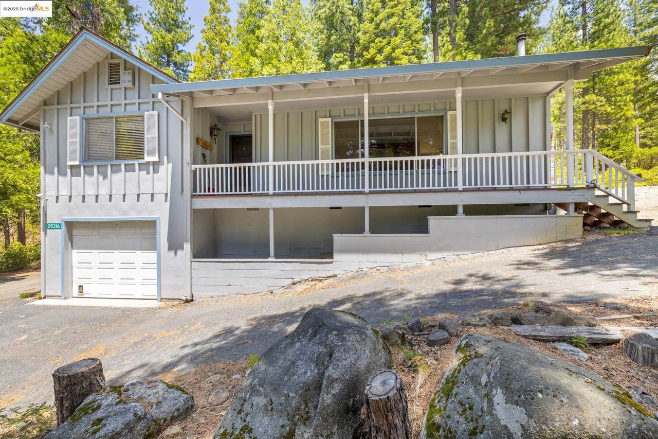 28316 Georges Dr - Photo 1