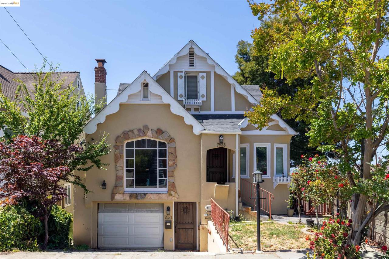 7523 Outlook Ave - Photo 1
