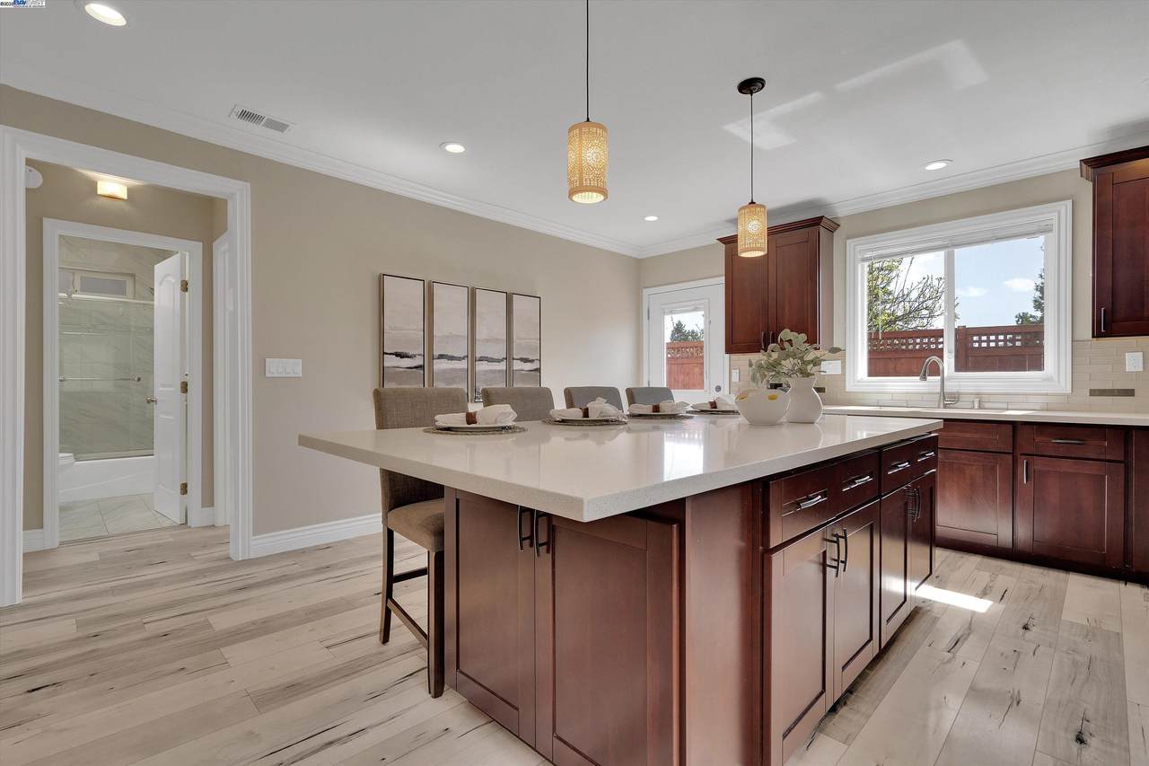 4433 Fair Ave - Photo 1