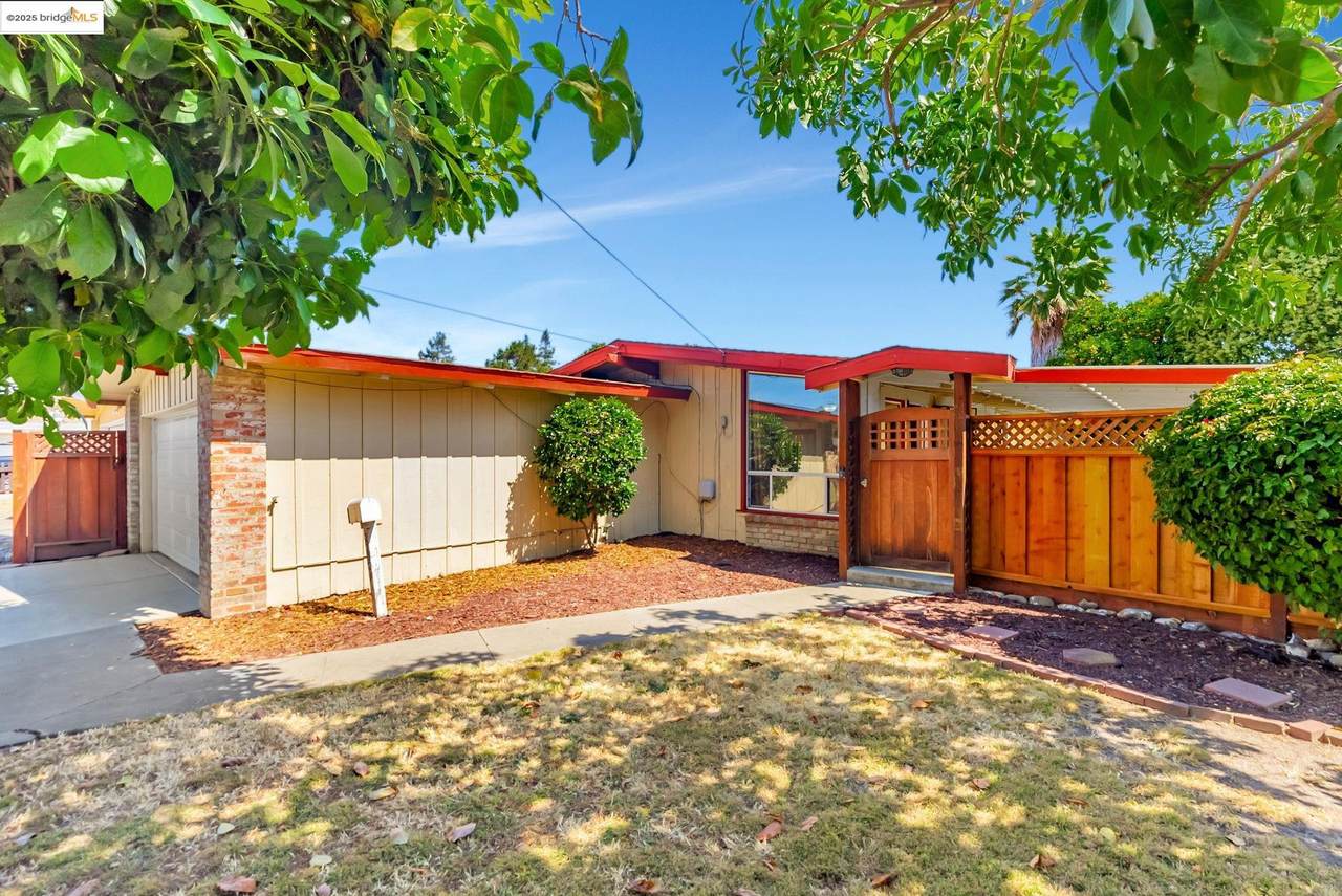 27624 Orlando Ave - Photo 1
