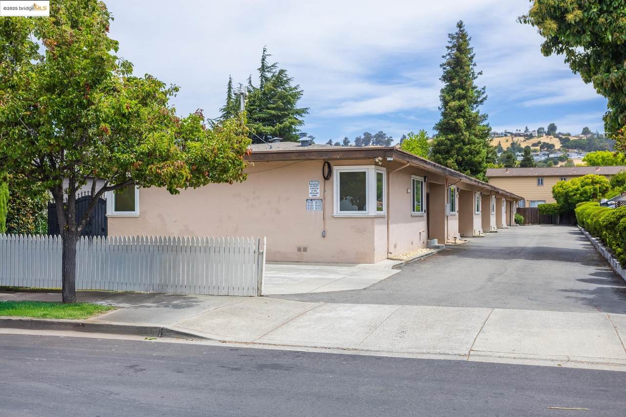 16118 Mateo St - Photo 1