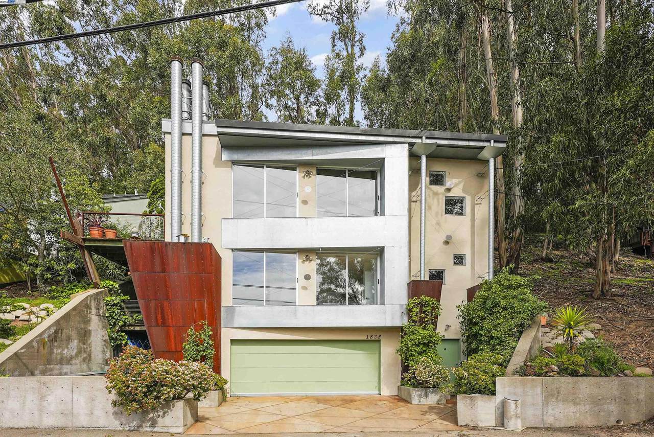 1828 Arrowhead Dr - Photo 1