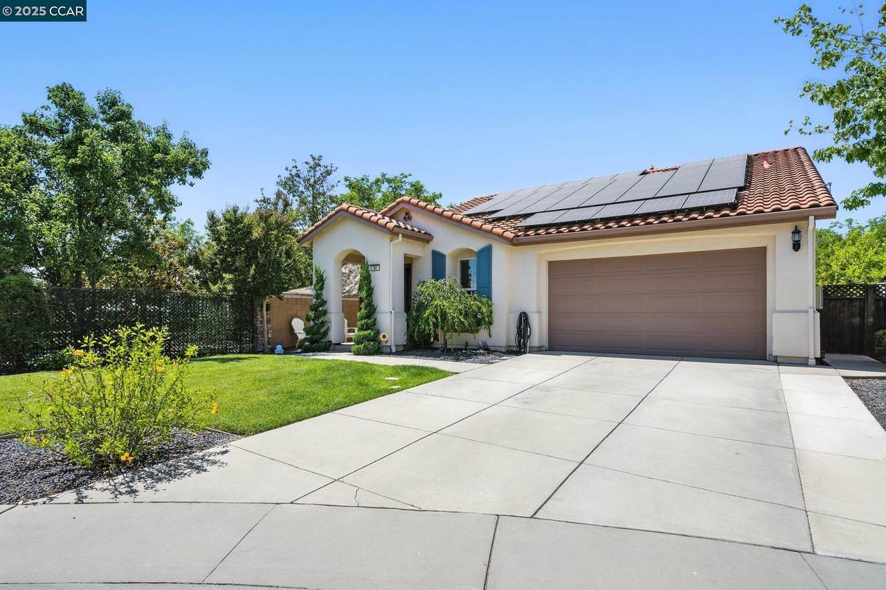 50 Safflower Ct - Photo 1