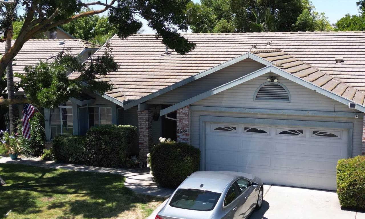 2525 Travao Ln - Photo 1
