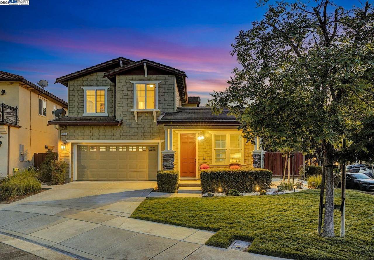 200 Arden Ct - Photo 1