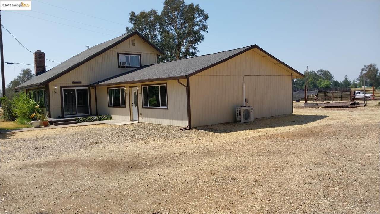 1408 Riosa Rd - Photo 1