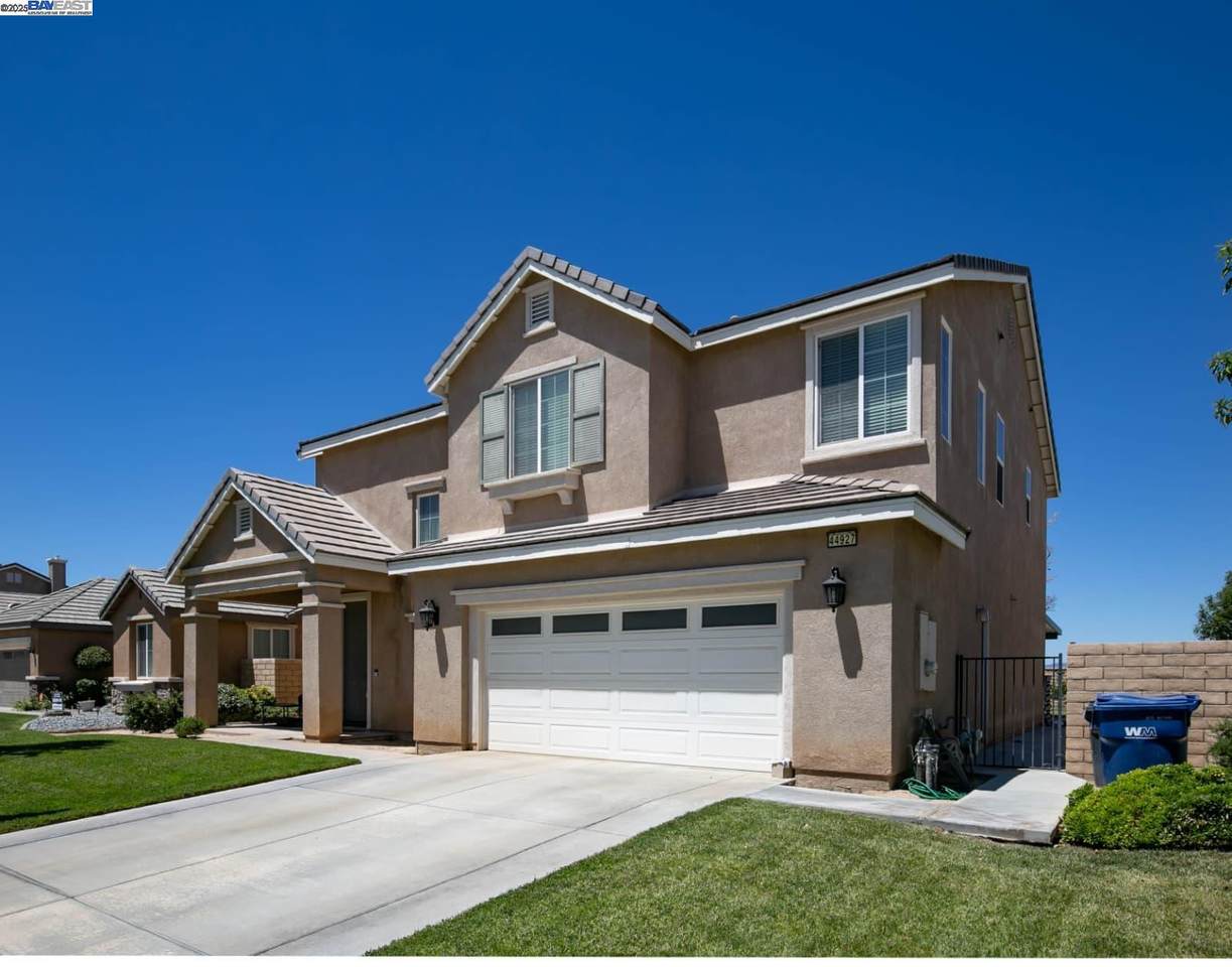 44927 Normandy Ln - Photo 1