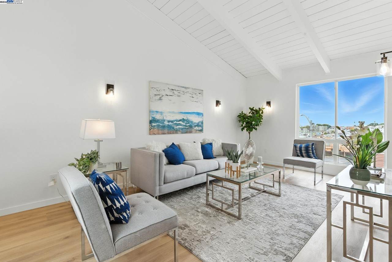 100 Byrne St - Photo 1