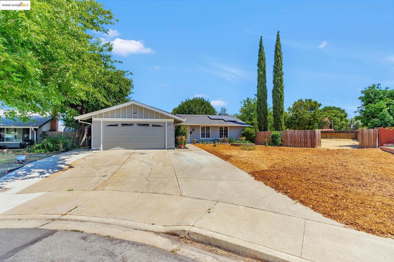 3125 Jackson Pl - Photo 1