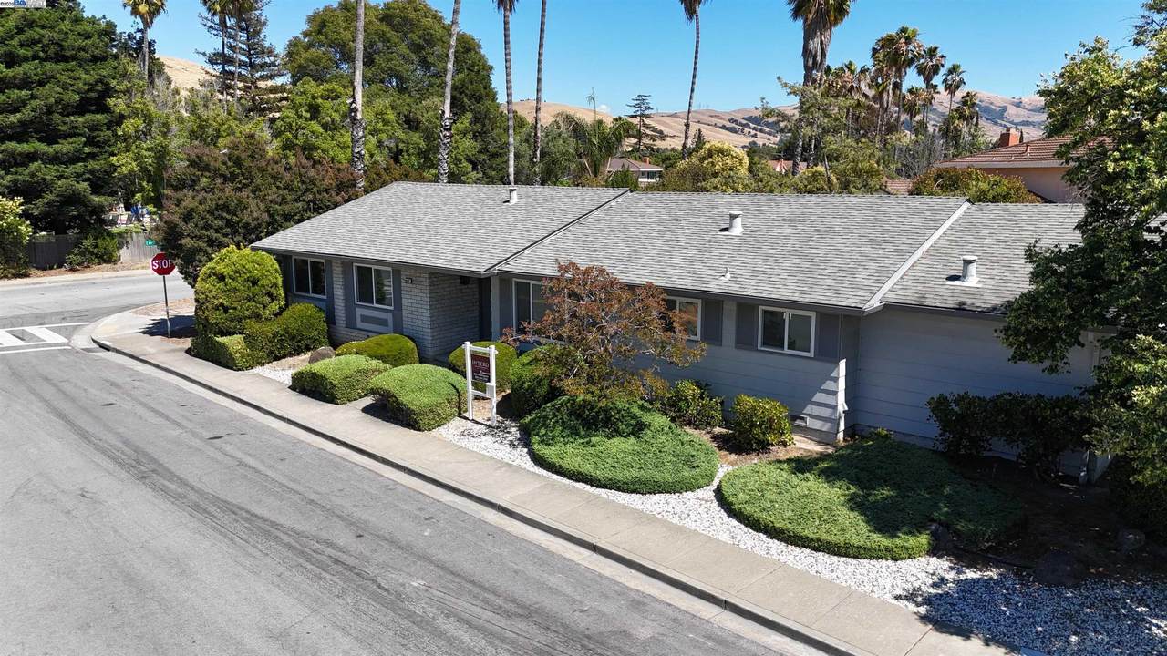 40107 Catalina Pl - Photo 1