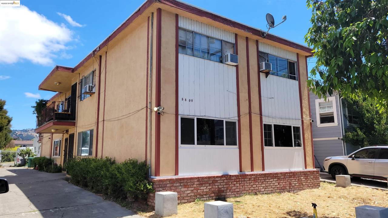 5800 17Th St - Photo 1