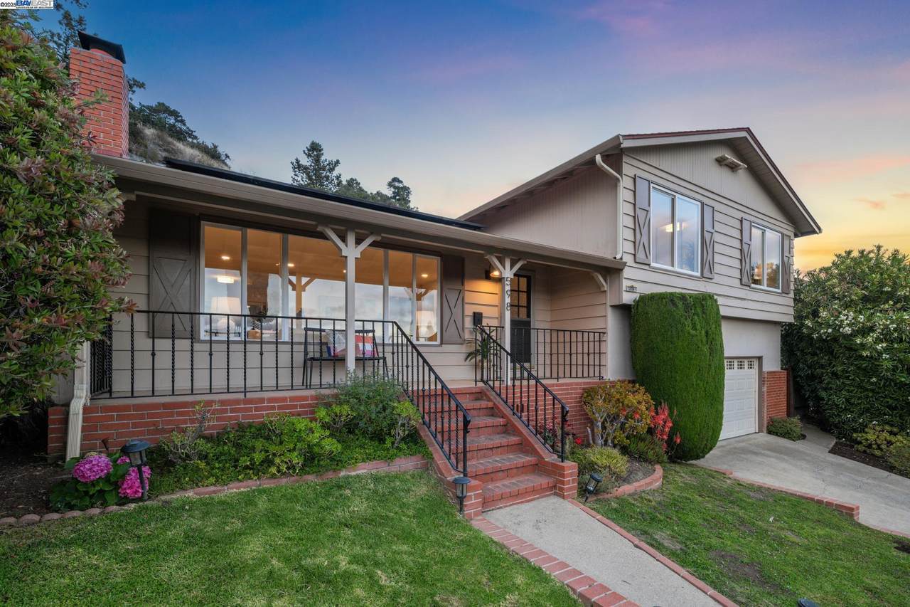 598 Crestmont Drive - Photo 1