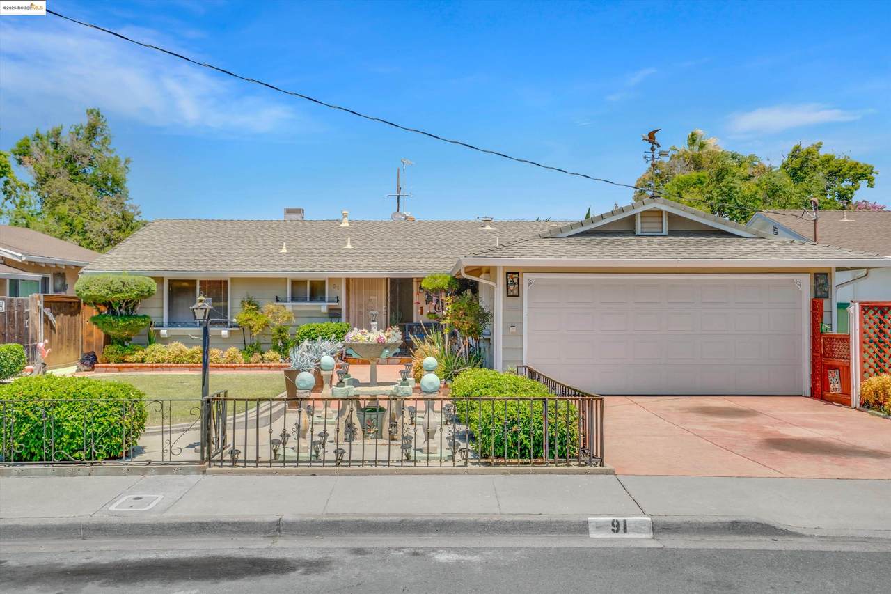 91 Lake Dr - Photo 1