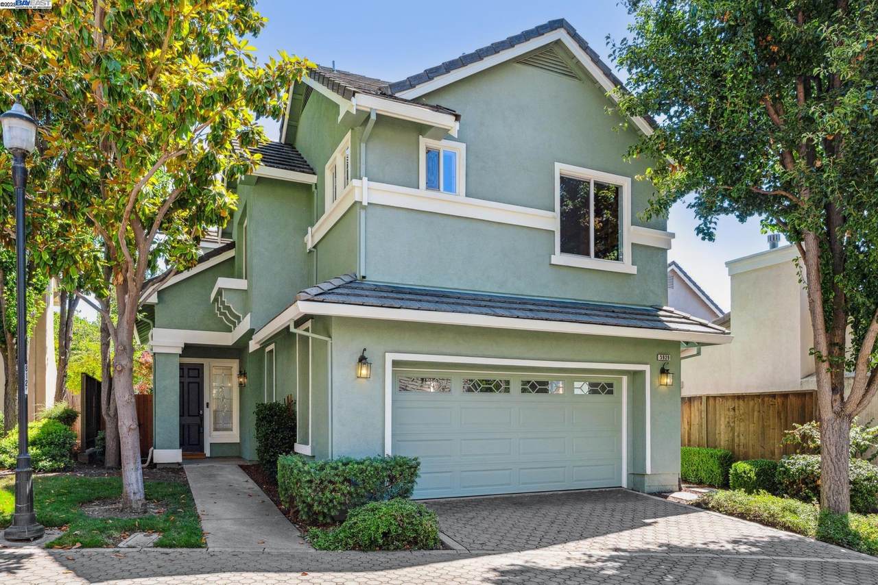 5929 Linwood Cmn - Photo 1