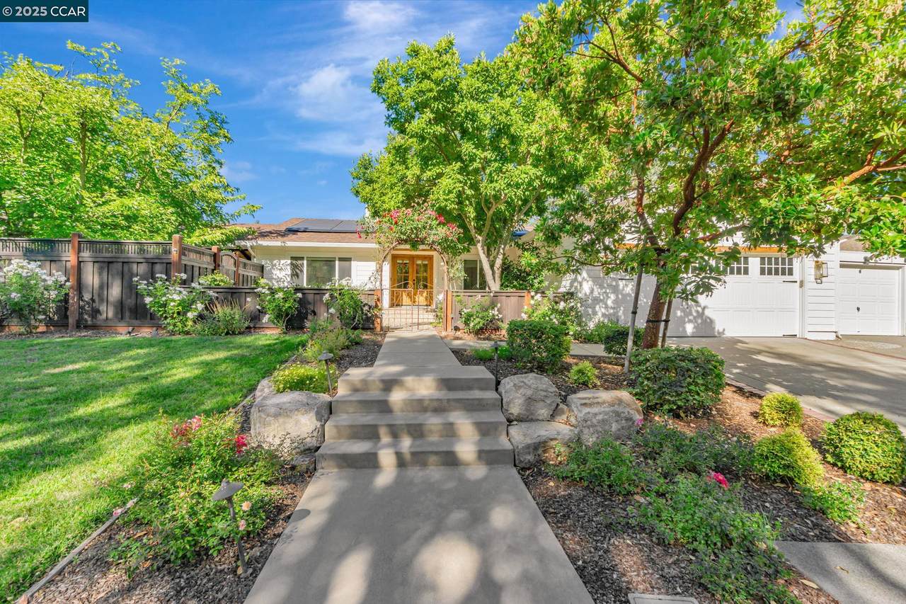 1675 Saint David Dr - Photo 1