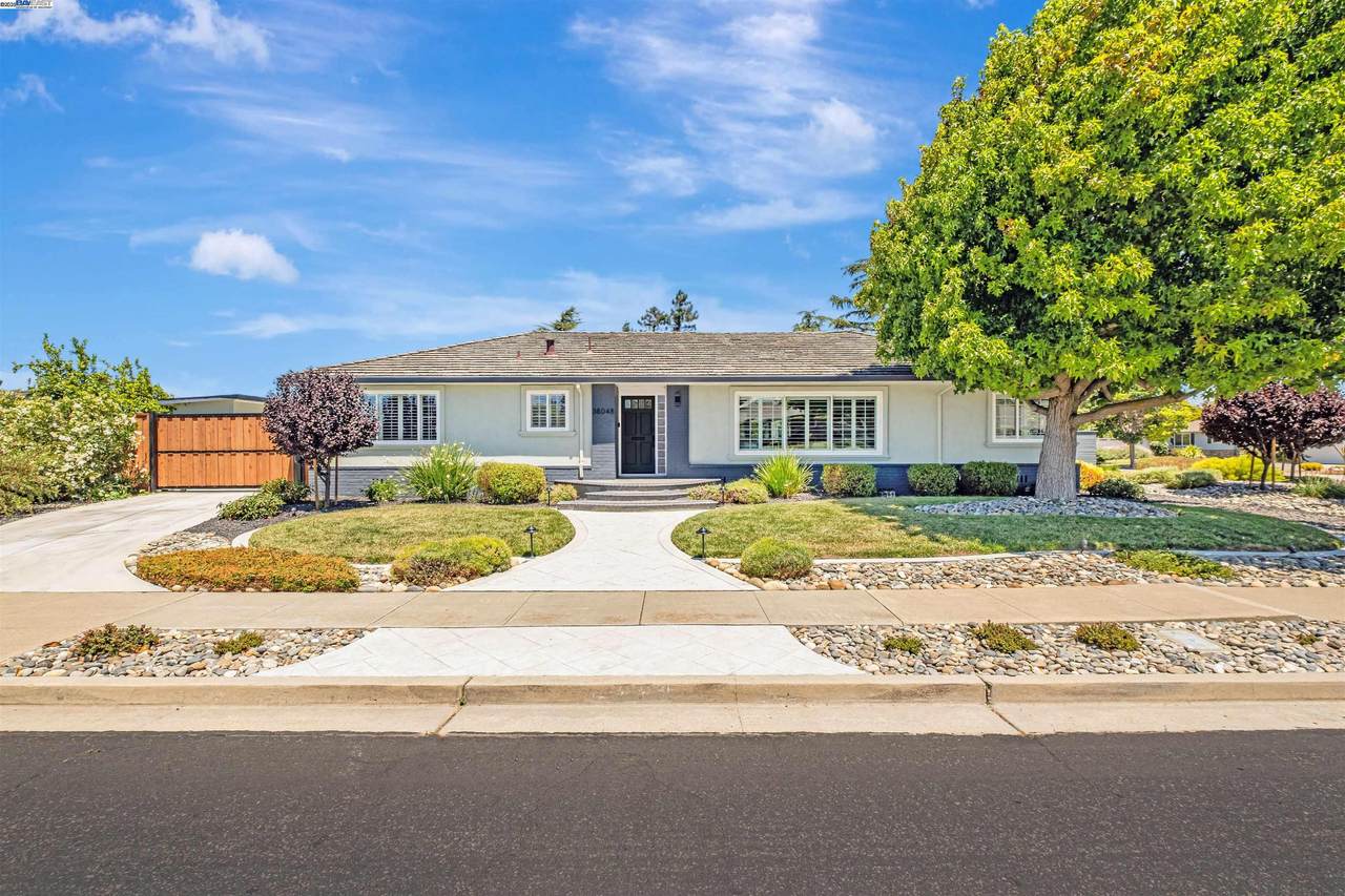 38048 Glenmoor Dr - Photo 1