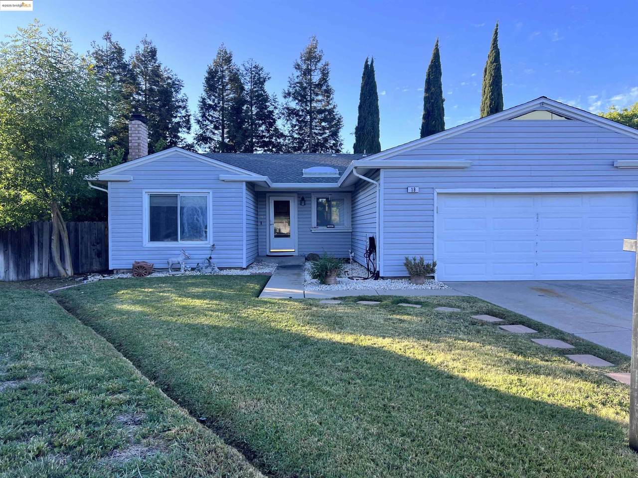 19 Lisa Court - Photo 1