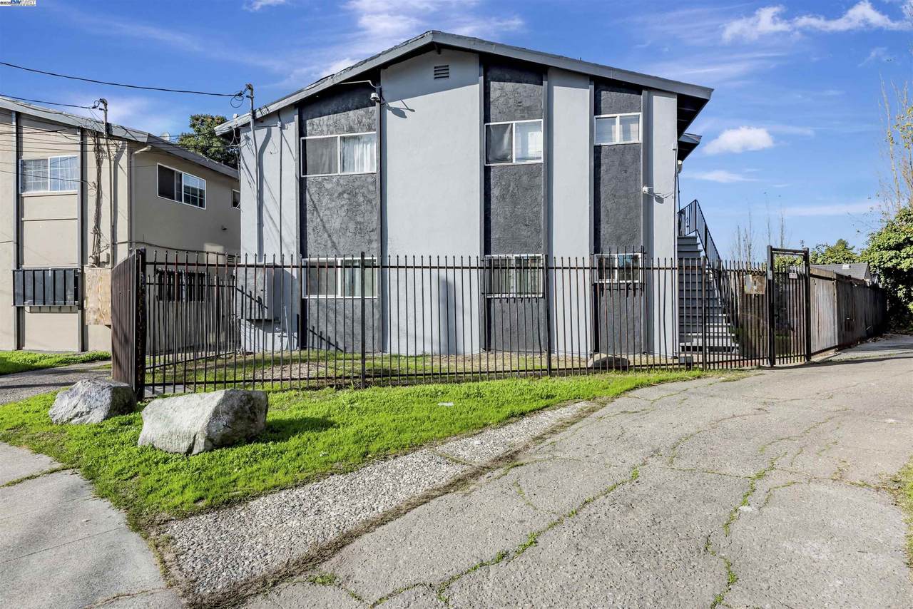 107 Catron Dr - Photo 1