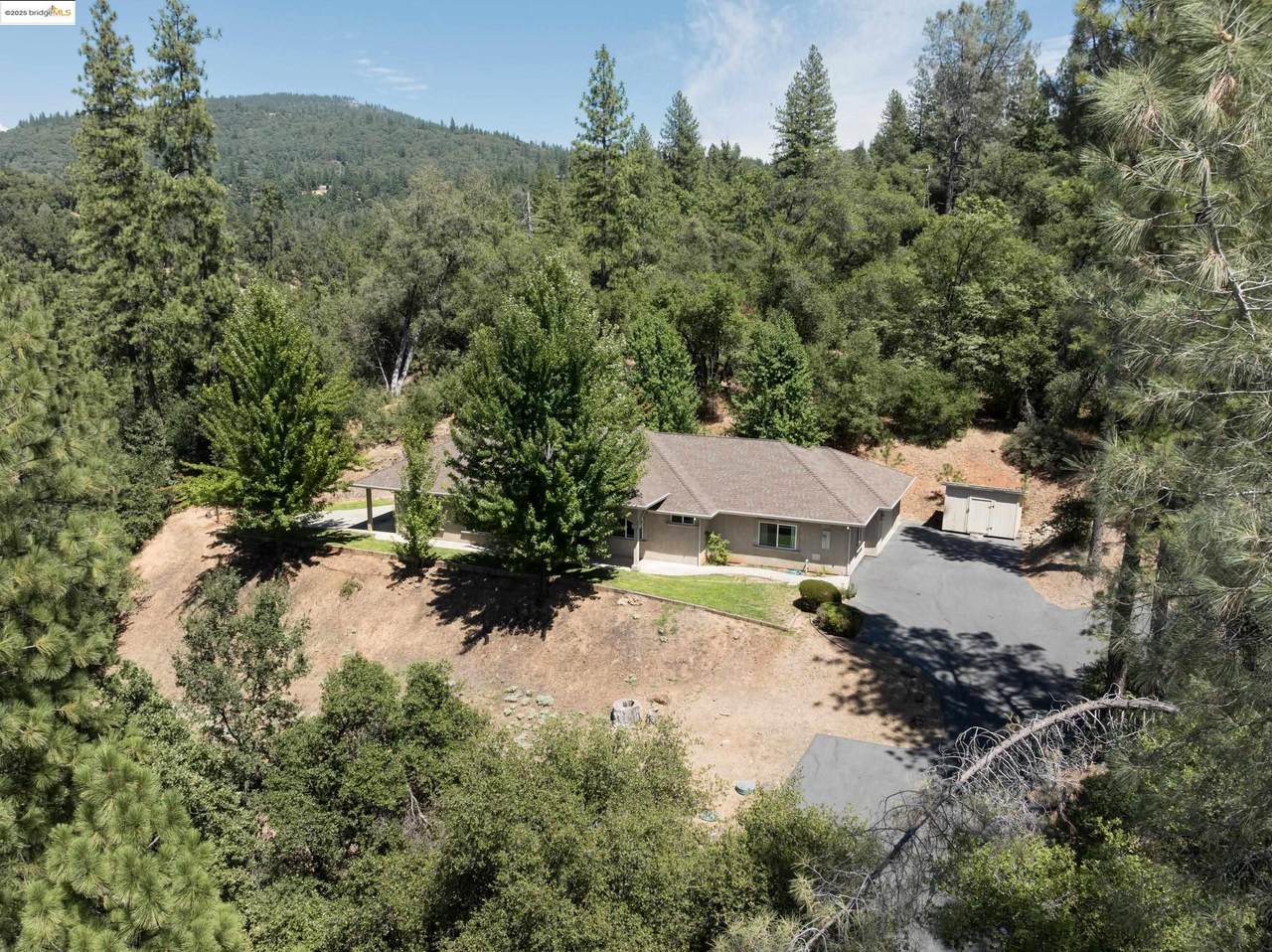 20245 Tuolumne Rd - Photo 1